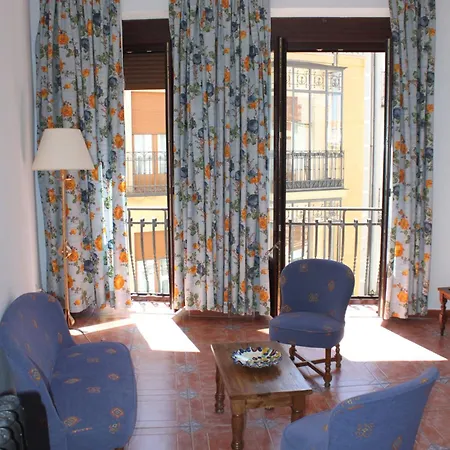 Rey Nino Hotel 2*