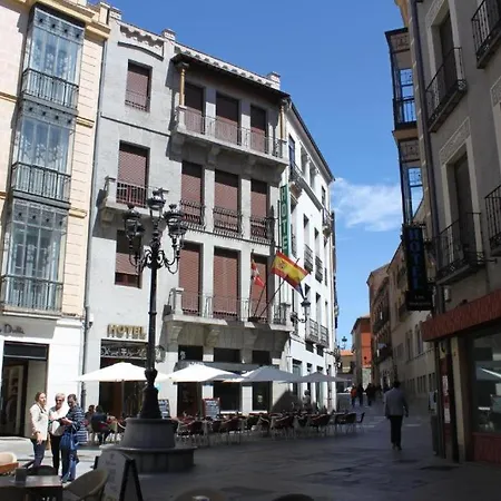 Hotel Rey Nino Ávila