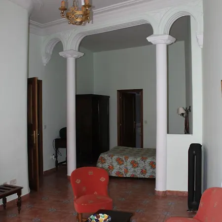 Rey Nino Hotel 2*