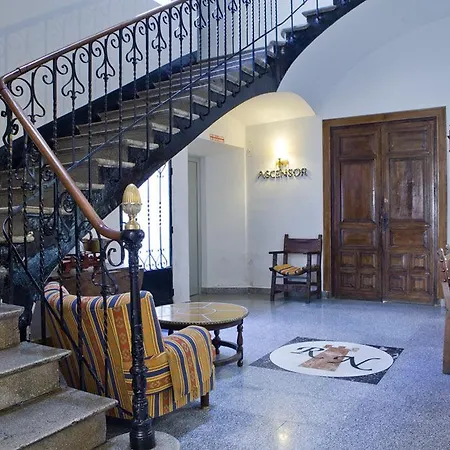 Hotel Rey Nino Avila