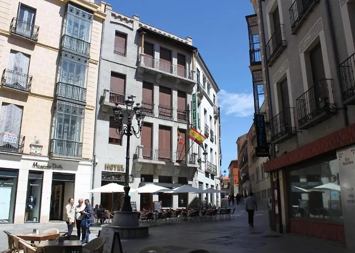 מלון Rey Nino Ávila