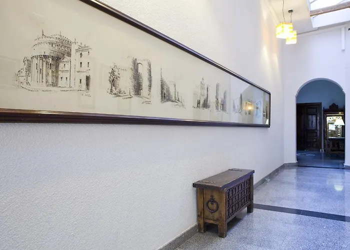 מלון Rey Nino 2*